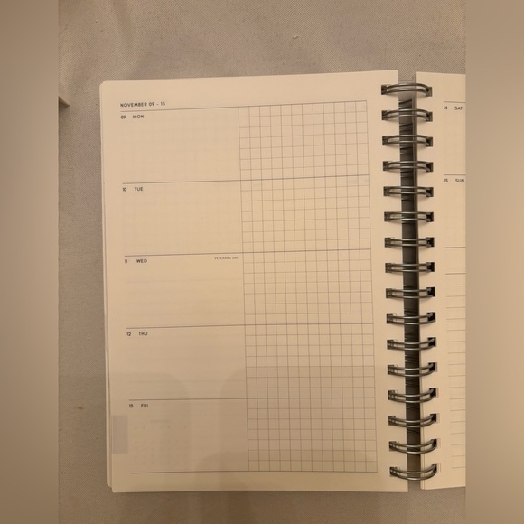 Cloth & Paper 2026 Planner from November Intention Box - Picture 10 of 11